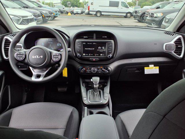 new 2025 Kia Soul car, priced at $22,007