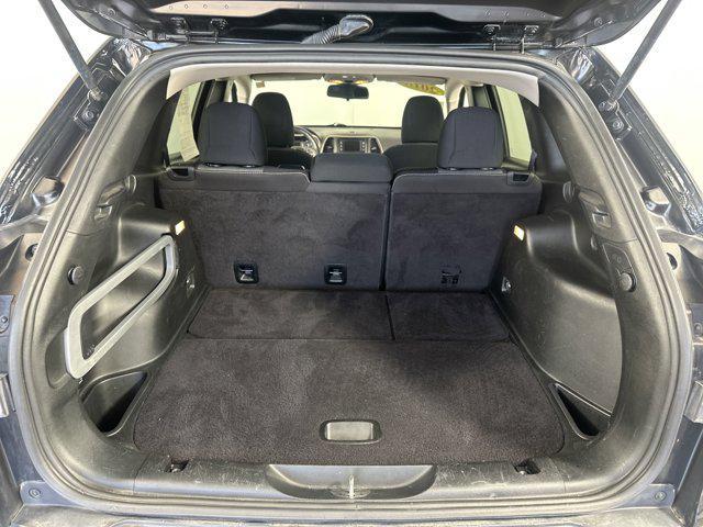 used 2018 Jeep Cherokee car, priced at $13,340