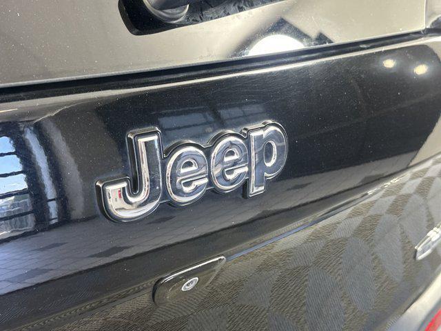 used 2018 Jeep Cherokee car, priced at $13,340