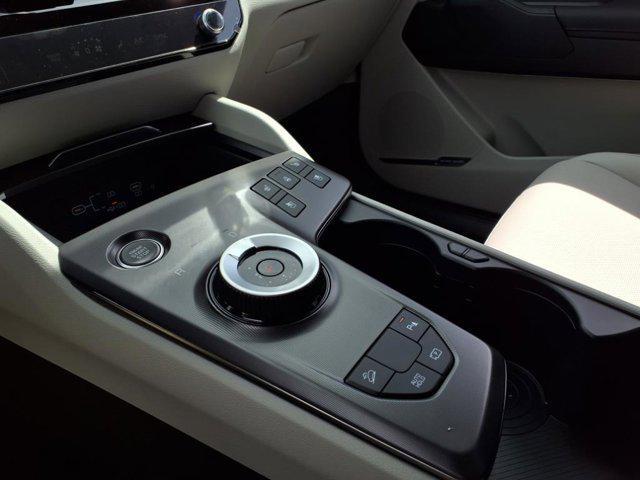 new 2026 Kia Sportage Hybrid car, priced at $40,727