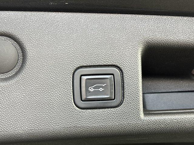 used 2022 Chevrolet Equinox car, priced at $25,513