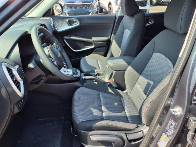 new 2025 Kia Soul car, priced at $21,686