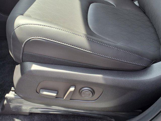 new 2025 Kia Carnival car, priced at $39,317