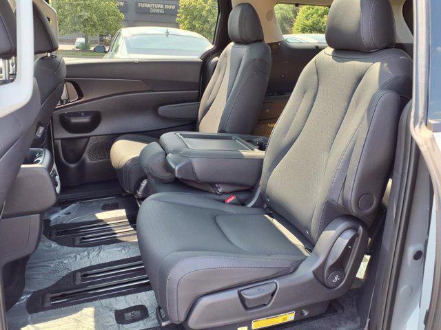 new 2026 Kia Carnival car, priced at $51,185