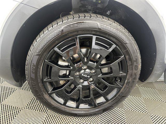 used 2022 Kia Telluride car, priced at $37,317