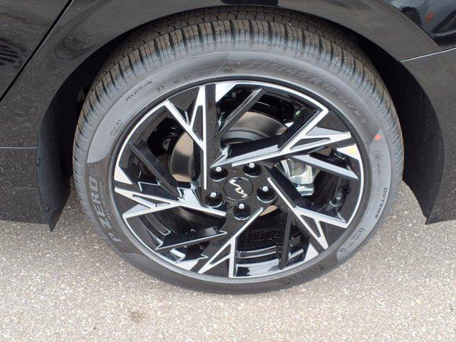 new 2025 Kia K5 car, priced at $32,121