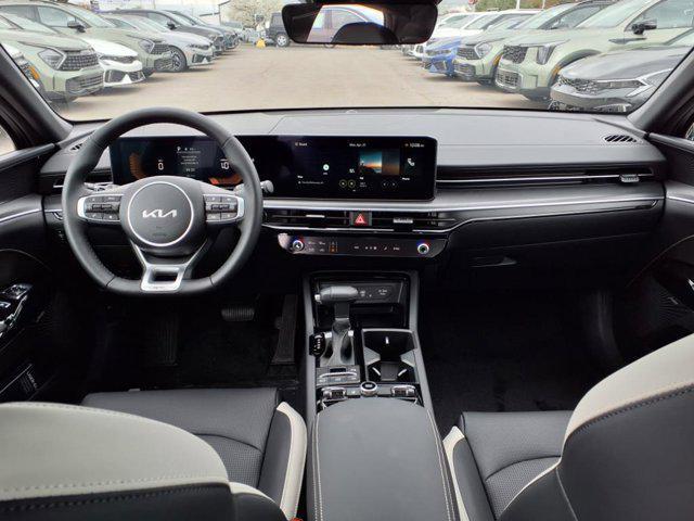 new 2025 Kia K5 car, priced at $32,121