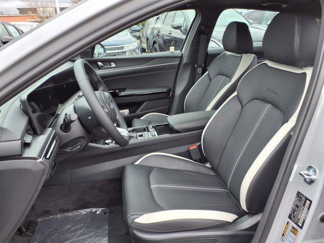 new 2025 Kia K5 car, priced at $32,580