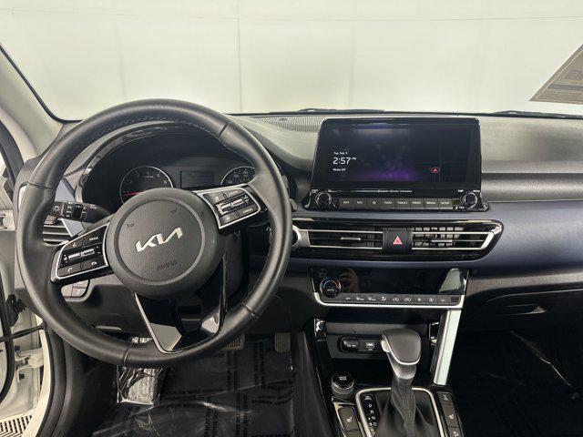 used 2023 Kia Seltos car, priced at $21,662