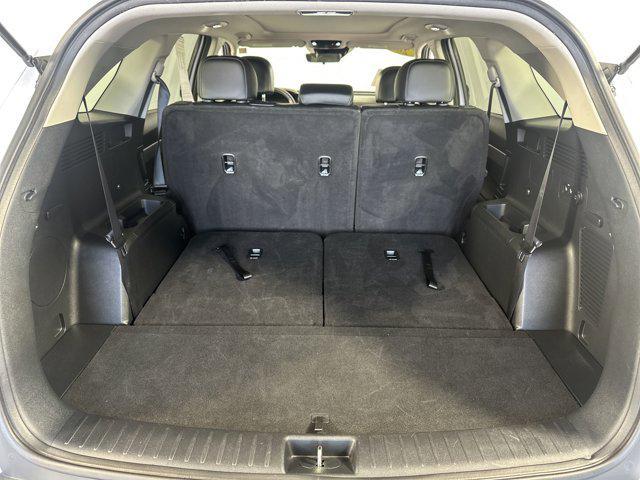 used 2023 Kia Sorento car, priced at $28,618