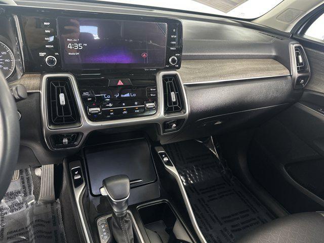 used 2023 Kia Sorento car, priced at $28,618