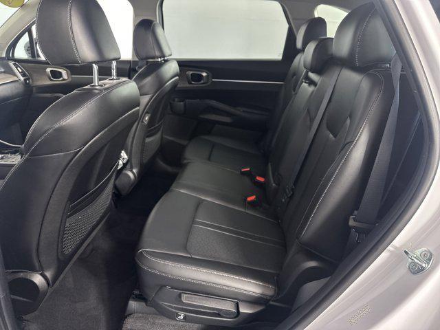 used 2023 Kia Sorento car, priced at $28,618