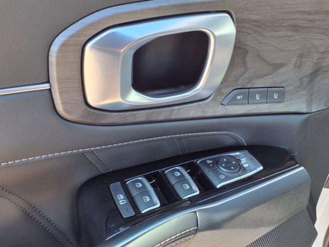new 2025 Kia Sorento car, priced at $46,599