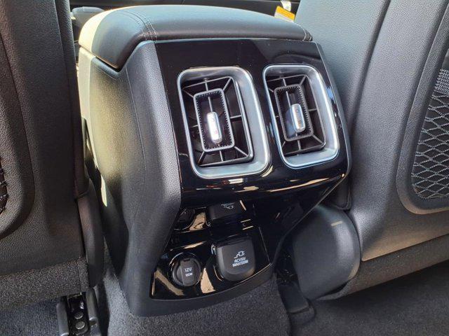 new 2025 Kia Sorento car, priced at $46,599