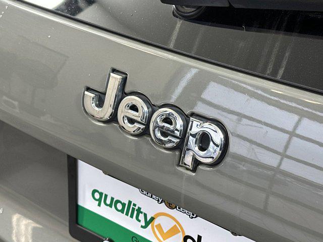 used 2019 Jeep Cherokee car, priced at $19,121