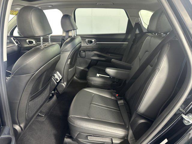 used 2023 Kia Sorento car, priced at $31,564