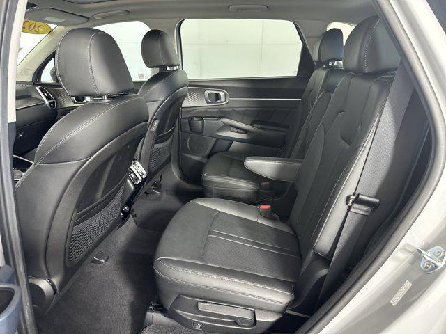 used 2023 Kia Sorento car, priced at $31,105