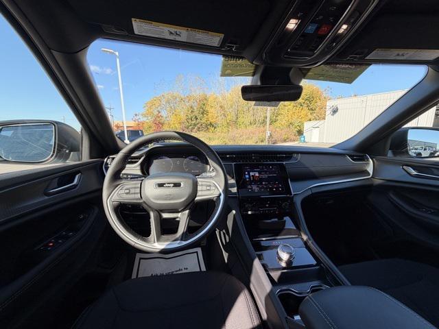 new 2025 Jeep Grand Cherokee L car, priced at $41,185