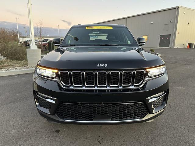 new 2025 Jeep Grand Cherokee car, priced at $48,416