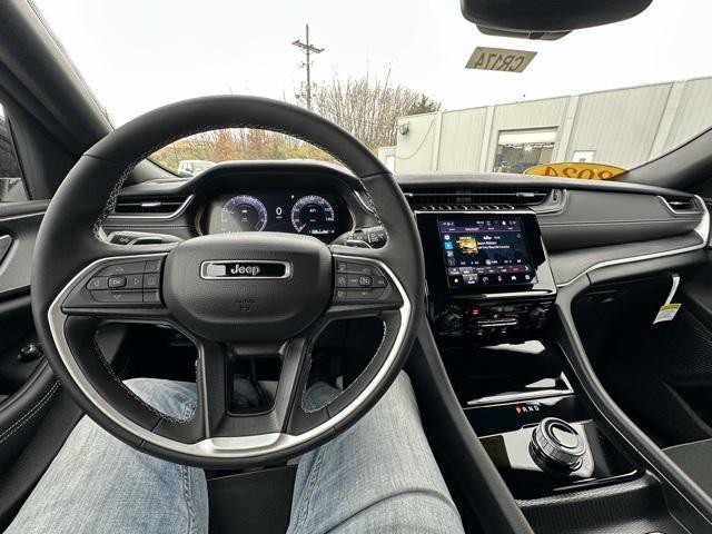 new 2024 Jeep Grand Cherokee L car, priced at $40,747