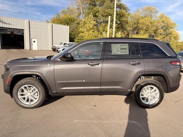 new 2025 Jeep Grand Cherokee car, priced at $38,937