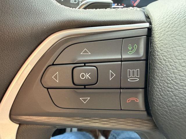 new 2025 Jeep Grand Cherokee car, priced at $38,937