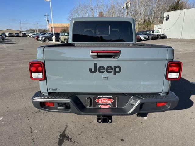 new 2025 Jeep Gladiator car, priced at $41,475