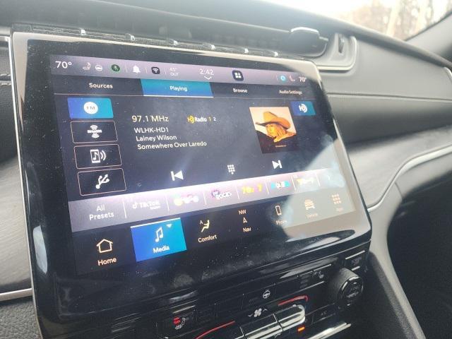 used 2024 Jeep Grand Cherokee L car, priced at $35,500