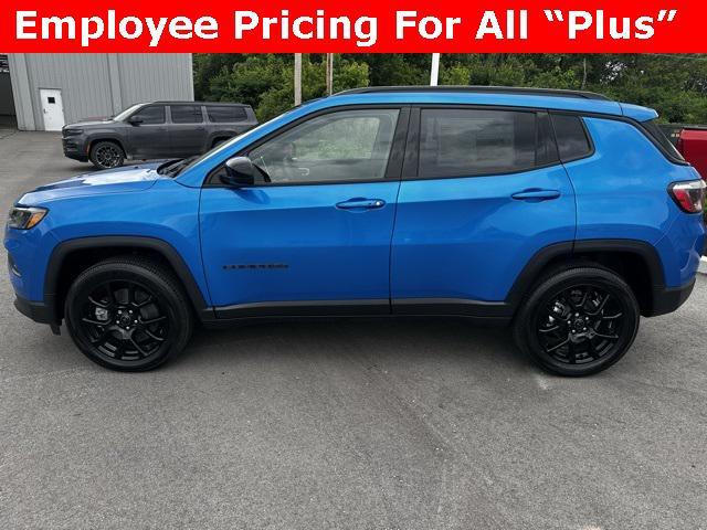 new 2025 Jeep Compass car, priced at $31,790