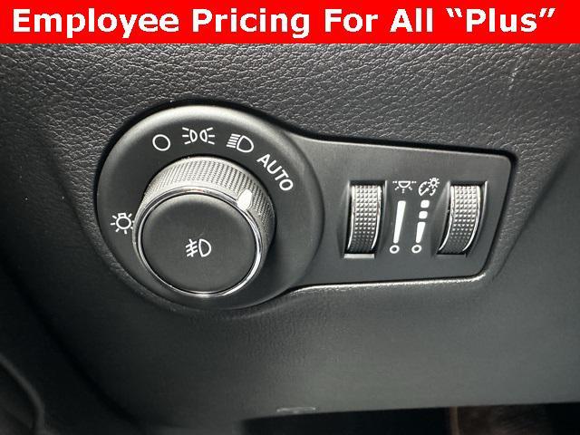 new 2025 Jeep Compass car, priced at $31,790