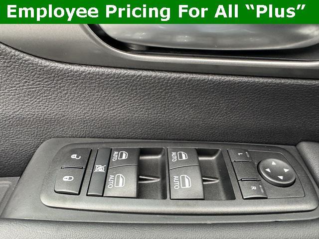 new 2025 Chrysler Pacifica car, priced at $46,839