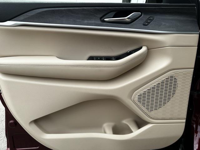 new 2025 Jeep Grand Cherokee L car, priced at $52,416
