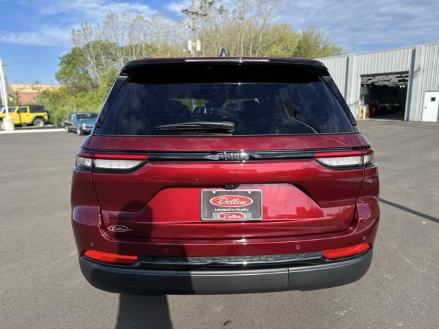 new 2025 Jeep Grand Cherokee car, priced at $44,876