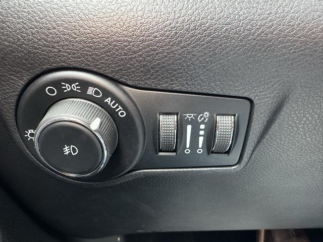 used 2022 Jeep Compass car, priced at $23,991
