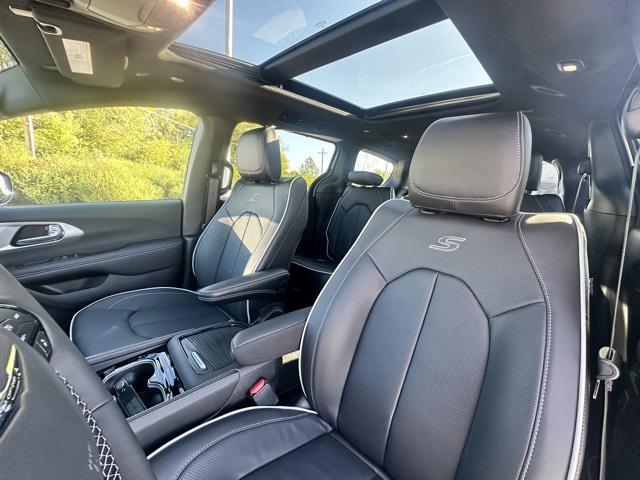 new 2026 Chrysler Pacifica car, priced at $50,650