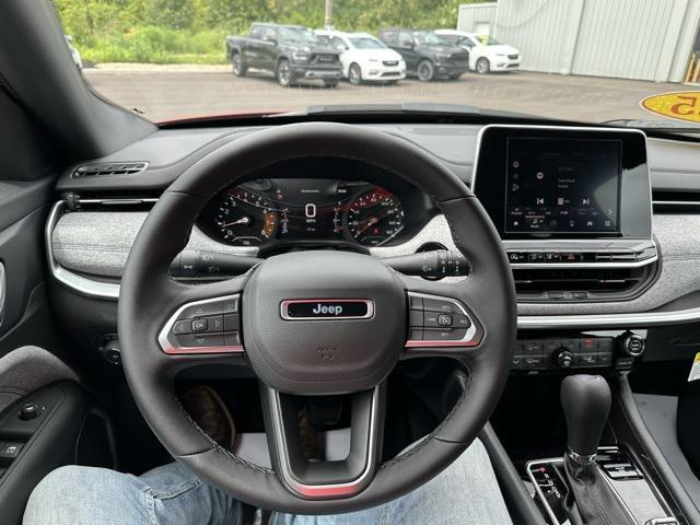 new 2025 Jeep Compass car, priced at $30,300