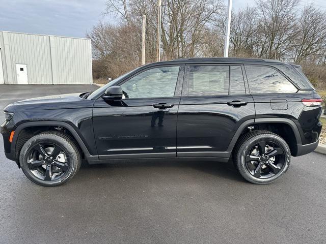 new 2025 Jeep Grand Cherokee car, priced at $46,112