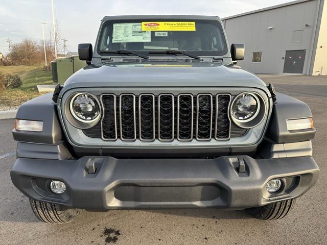 new 2025 Jeep Wrangler car, priced at $48,461