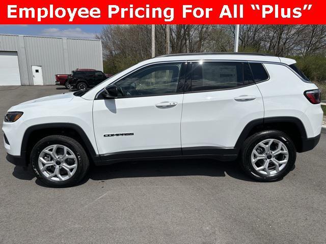 new 2025 Jeep Compass car, priced at $30,025
