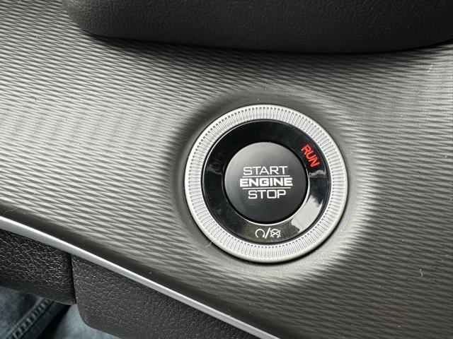new 2025 Jeep Grand Cherokee L car, priced at $46,211