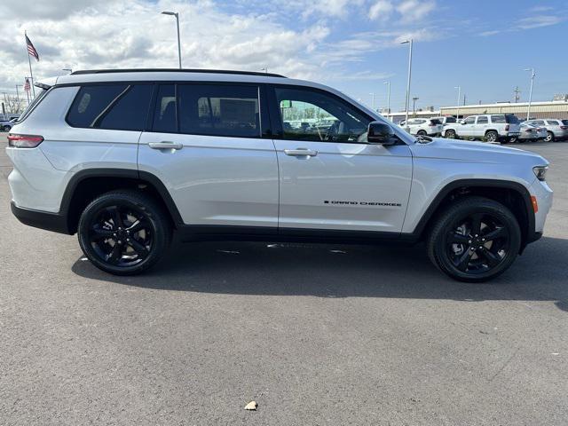 new 2025 Jeep Grand Cherokee L car, priced at $51,997