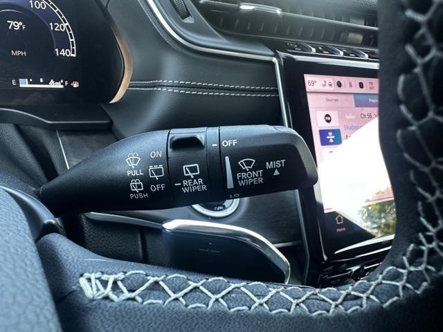 new 2025 Jeep Grand Cherokee car, priced at $43,108