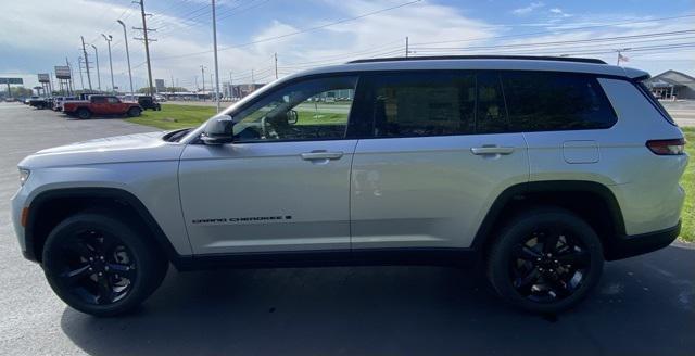 new 2024 Jeep Grand Cherokee L car, priced at $48,198