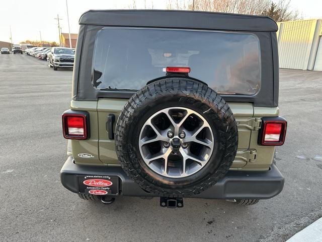 new 2025 Jeep Wrangler car, priced at $45,278