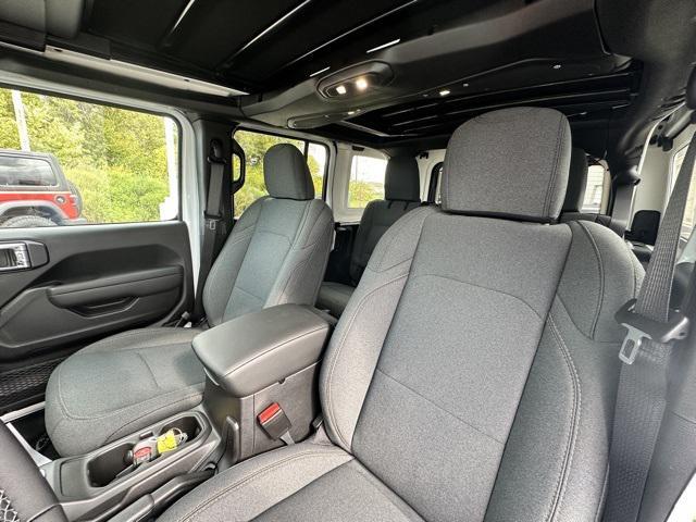 new 2026 Jeep Wrangler car, priced at $51,127