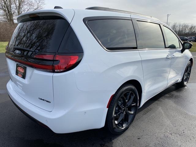 new 2024 Chrysler Pacifica car, priced at $51,864