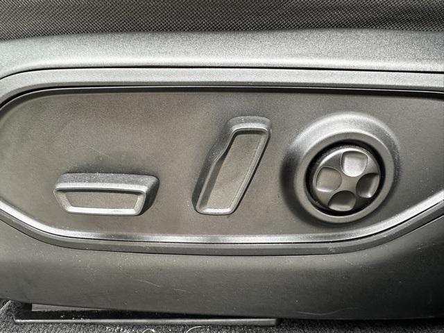used 2022 Jeep Grand Cherokee L car, priced at $33,991