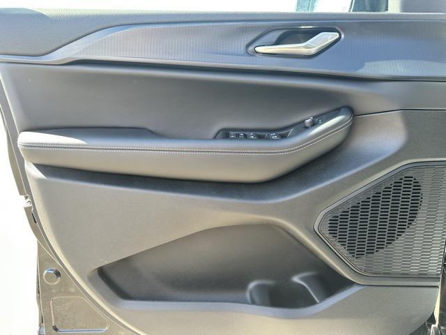 new 2025 Jeep Grand Cherokee L car, priced at $44,142