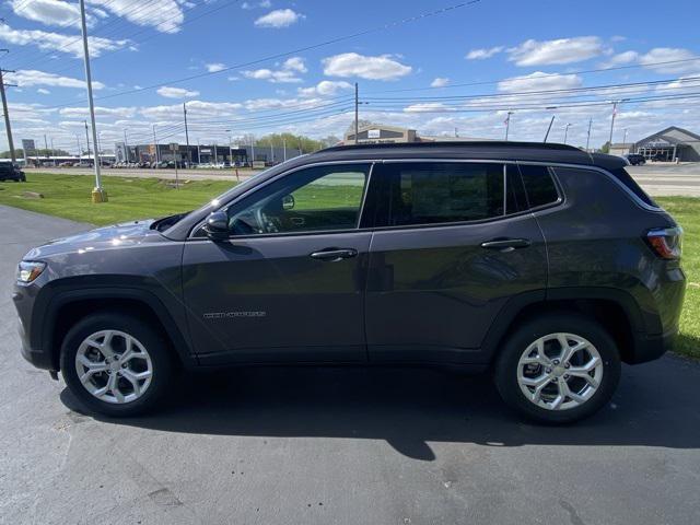 new 2024 Jeep Compass car, priced at $28,987