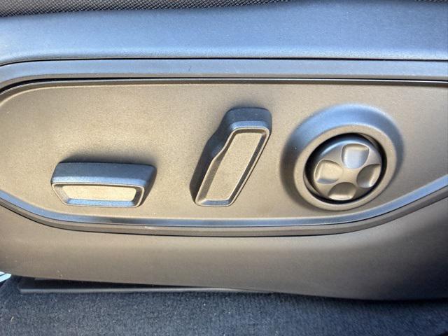 new 2025 Jeep Grand Cherokee car, priced at $39,687